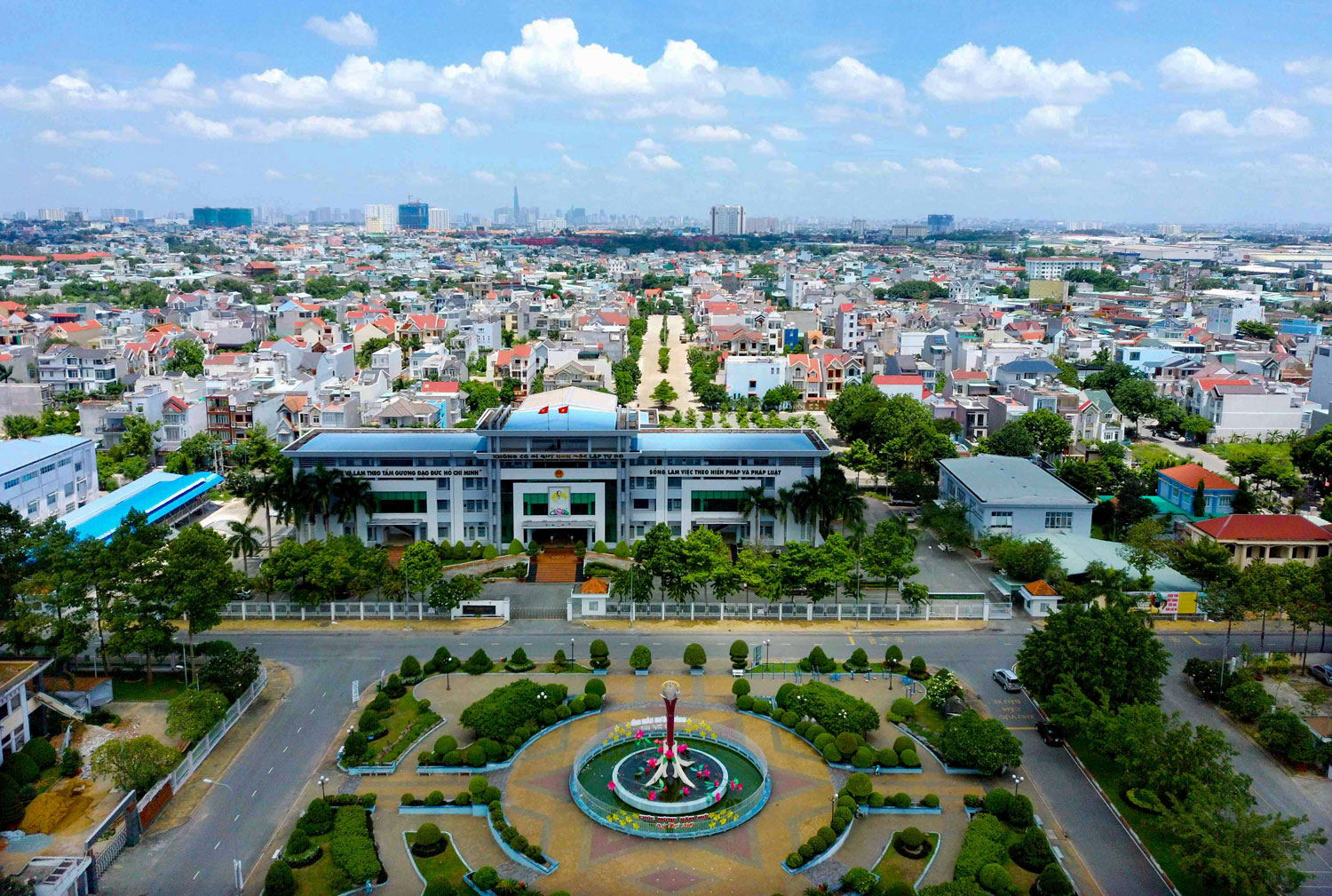 Thuận An, Dĩ An chính thức trở thành thành phố: Rạng ngời niềm vui ...