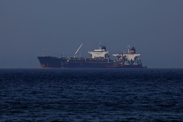 Tin tốt đến từ lực lượng quản lý hàng hải, khi một lô hàng dầu của Iran bị tịch thu trên tàu Nga do vi phạm quy định về quản lý tài nguyên biển. Điều này góp phần khẳng định quyền lợi và trách nhiệm của các nhà quản lý trong việc đảm bảo an toàn và bảo vệ tài nguyên biển và đảo của quốc gia.
