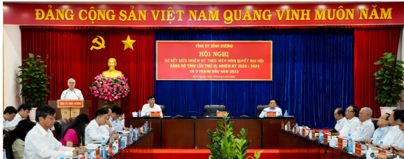 Vững vàng vượt qua mọi khó khăn, thách thức, hoàn thành thắng lợi mục tiêu, nhiệm vụ của nhiệm kỳ