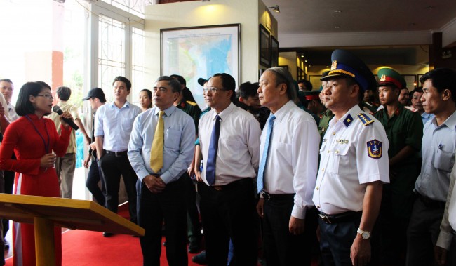 Một số hình ảnh tại lễ khai mạc triển lãm “Hoàng Sa, Trường Sa của Việt Nam - Những bằng chứng lịch sử và pháp lý”. Ảnh Hồng Thuận