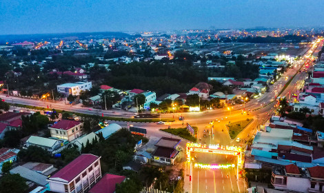 Thay màu áo mới (Bến Cát nhìn từ trên cao)