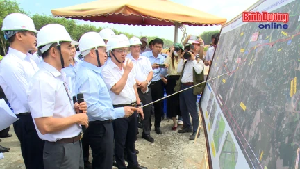 Bí thư Tỉnh ủy Nguyễn Văn Lợi: Phú Giáo cần chuẩn bị tốt các điều kiện để vận hành các xã mới