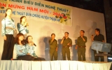 Đêm văn nghệ “Đón mừng năm mới 2010” ở Thuận An: Cất cao tiếng hát ngợi ca quê hương đổi mới