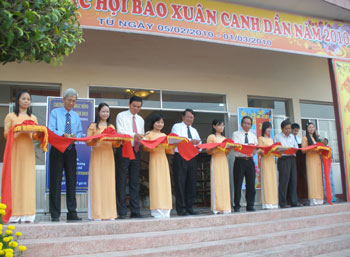 Khai mạc Hội báo xuân Canh Dần 2010