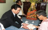 Hình ảnh Chủ tịch nước Nguyễn Minh Triết thăm và chúc tết Bình Dương