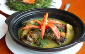 Lươn om cà tím
