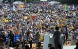 Người Nhật biểu tình rầm rộ phản đối căn cứ  Mỹ