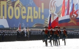Hơn 10.000 binh lính Nga diễu binh tại Quảng trường Đỏ