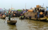 Bồng bềnh trên dòng Mekong
