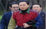 Thủ tướng Nhật bị phê là 'thảm họa thời trang'