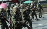 Bạo lực bùng phát ở Bangkok