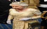 Nữ hoàng Anh cũng gặp khó