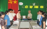Đảng bộ xã Phú An (Bến Cát): Chú trọng công tác phát triển đảng viên trong nhiệm kỳ mới