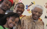 Cháu gái thiệt mạng, ông Mandela không dự khai mạc World Cup