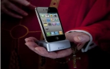 iPhone 4 “so găng” với các smartphone đình đám
