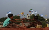 Bangladesh: Đóng cửa các nhà máy để dành điện xem World Cup