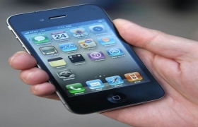 Những lời phàn nàn đầu tiên về iPhone 4