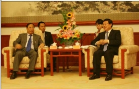 政府副总理范家谦访问中国天津市