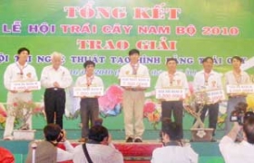 Người bắt trái cây “biết nói”