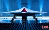 英国研发无人驾驶隐形战机公开亮相