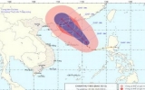 Tâm bão số 2 cách Hoàng Sa 380km về phía Đông