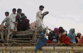 Some 3.5 million children in Pakistan at risk of disease, UN warns