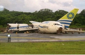Nearly all survive after Colombia plane splits in three