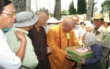 Phú Giáo, Thủ Dầu Một: Thăm và tặng  quà chức sắc Phật giáo nhân lễ Vu lan