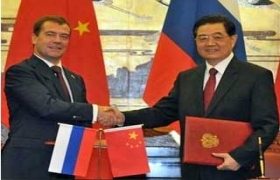 Russia, China celebrate completion of oil pipeline