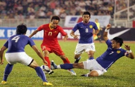 升龙千年Eximbank杯足球友谊赛：越南U23队以2:1战胜马来西亚U23队