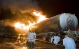 Đoàn xe chở nhiên liệu của NATO lại bị tấn công