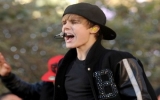 Bieber - ca sĩ teen kiếm nhiều tiền nhất thế giới