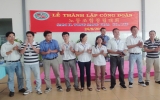 Phát triển Đảng trong doanh nghiệp ngoài quốc doanh: Cách làm của Liên đoàn Lao động Thuận An