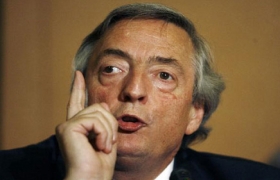 Former Argentine President Kirchner dies of heart attack