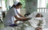 Phòng bệnh cao huyết áp ở người già: Nên thay đổi lối sống