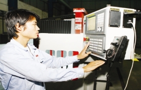 Lãi suất VND tăng cao, doanh nghiệp gặp khó