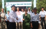 Vietcombank – Binh Duong Bank spread hands to Truong Son