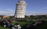Tháp nghiêng Pisa bị chiếm giữ