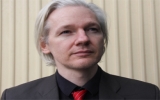 Julian Assange sẽ trình diện cảnh sát Anh