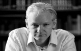 Chủ WikiLeaks là 