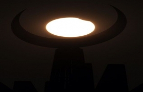 Thế giới thích thú ngắm nhật thực đầu tiên trong năm 2011