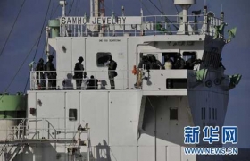 韩国军方救出被索马里海盗劫持的运输船船员