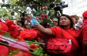 Opposition protesters back on streets of Bangkok