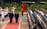 Newly elected Lao PM visits Vietnam