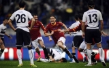 Totti lập cú đúp giúp Roma hạ gục Lazio