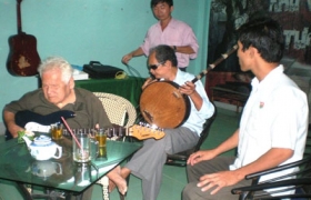 Câu lạc bộ Bách Thiên Hương: Ai yêu... đờn ca tài tử thì mời đến