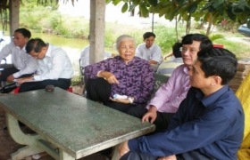 Rơi lệ trước cái nghèo!
