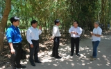 Province chairman visits Phu An bamboo village