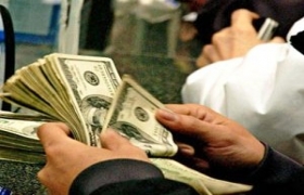 Tăng dự trữ bắt buộc ngoại tệ lên tới 7%