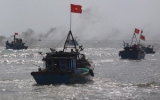 Phản đối tàu quân sự TQ uy hiếp tàu cá Việt Nam